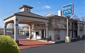 Parkway Inn Morristown Tn 3*